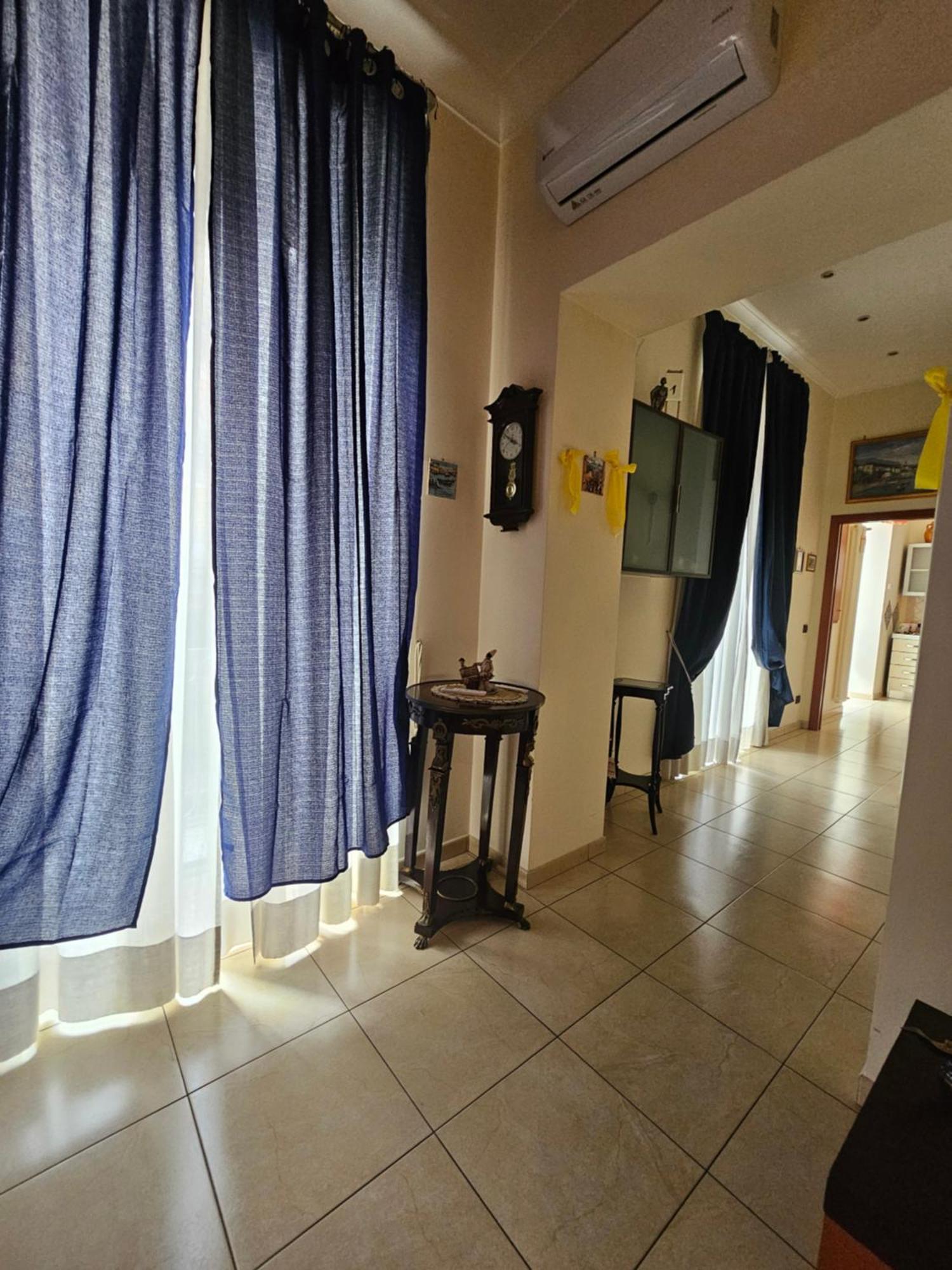 Vomero Inn Nápoles Exterior foto